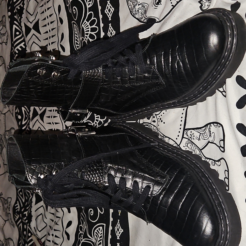 Crown Vintage Black Reptile Combat Boots 7 - Picture 3 of 11